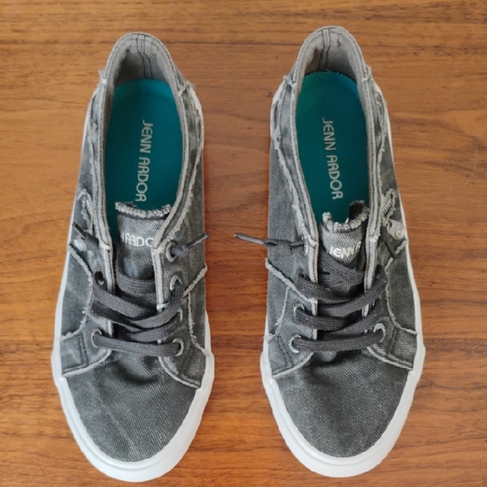 Women's Fashion Sneakers Slip On Shoes